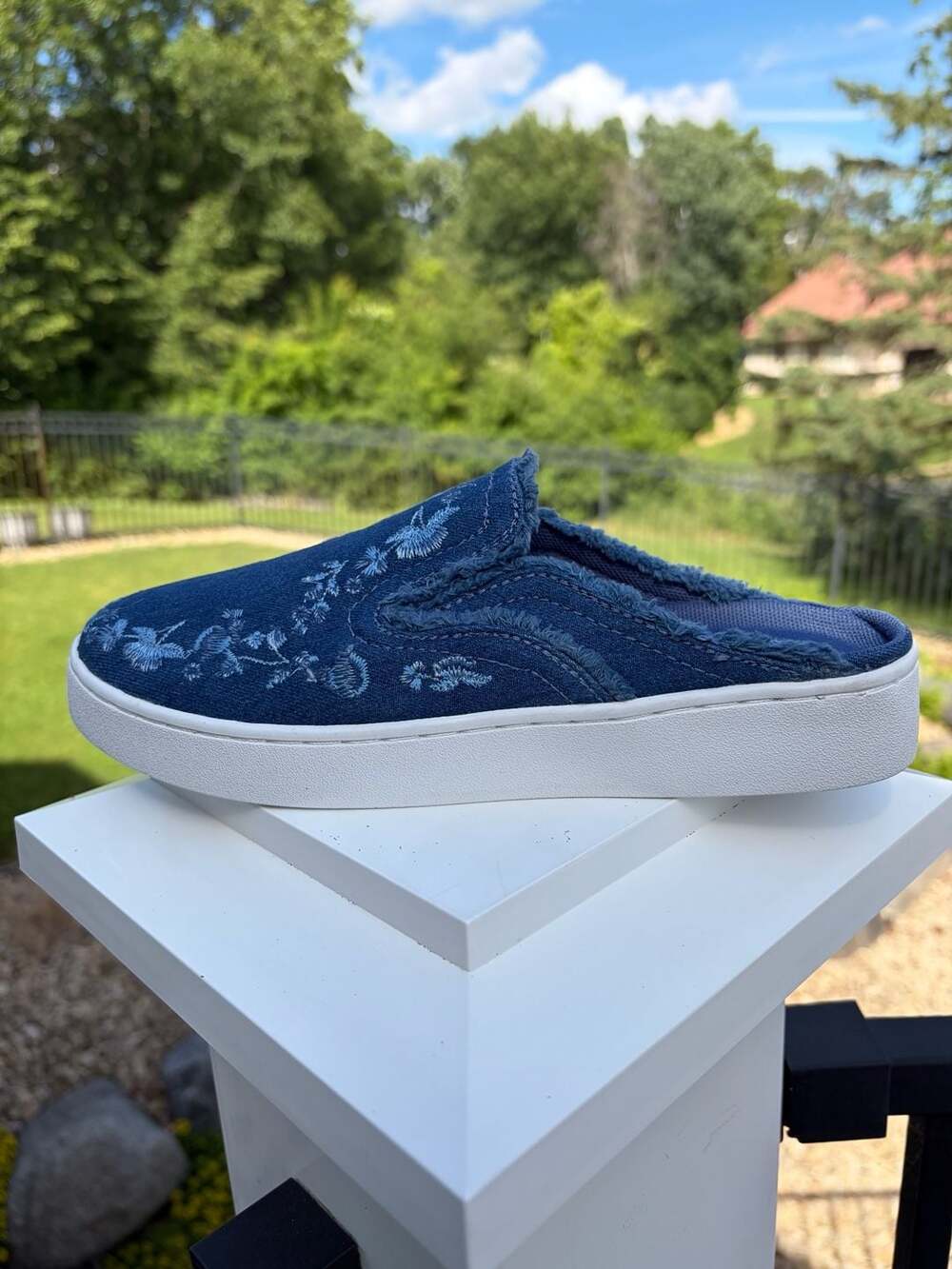 Isaac Mizrahi Live! Embroidered Denim Slip-On Mule Sneakers Size 5.5M